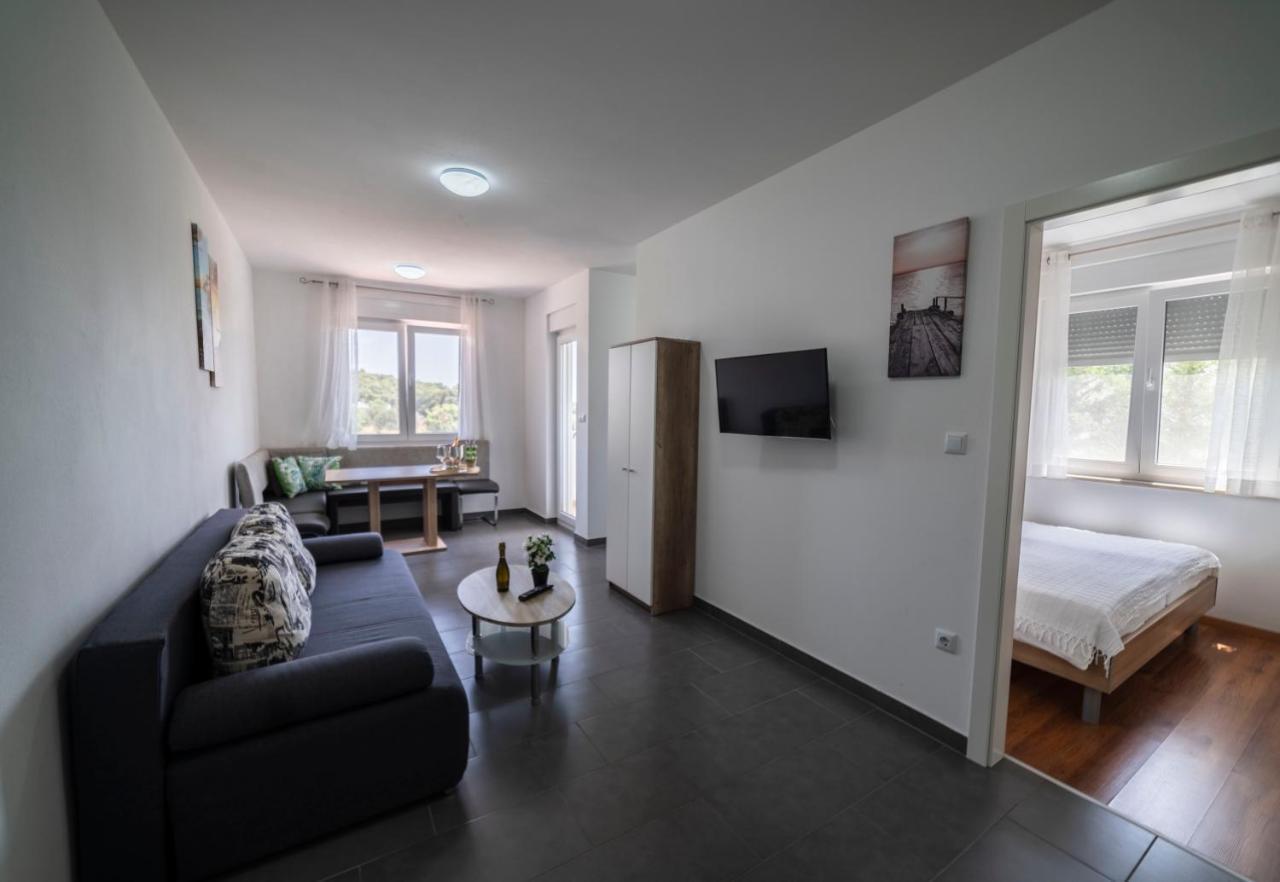 Adriana Apartma Pula