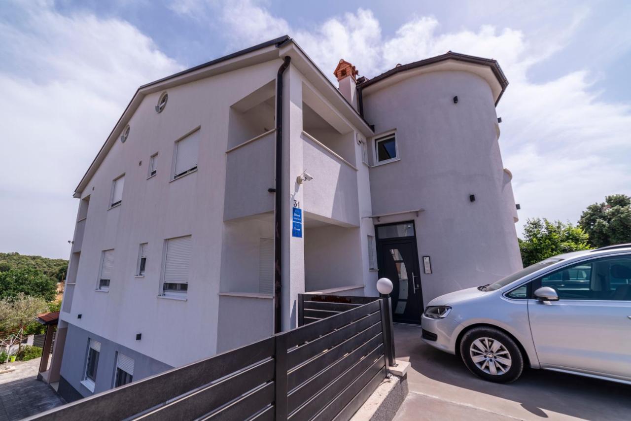 Adriana Apartma Pula